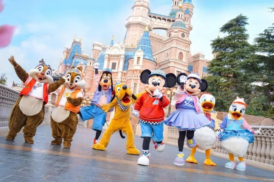 Shanghai exclusive: Unforgettable Disney Magic with 2 Nights of Luxurious Stay & Complimentary Round-Trip Transfers