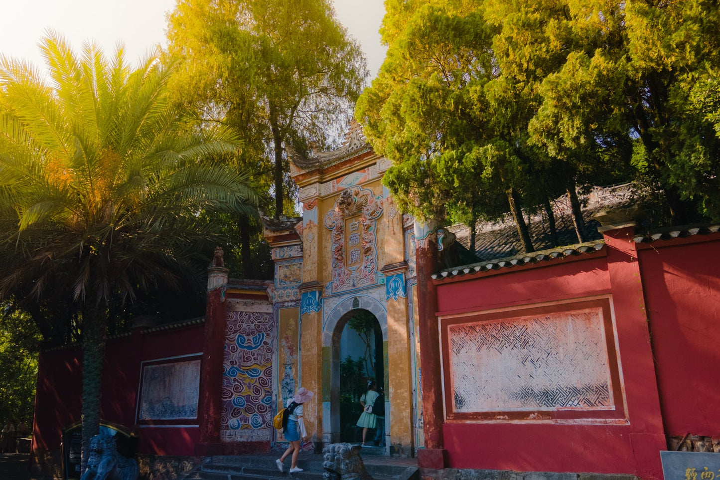 Yangzi Explorer 2025: Luxury River Cruise Yichang to Chongqing | 5 Days & 4 Nights
