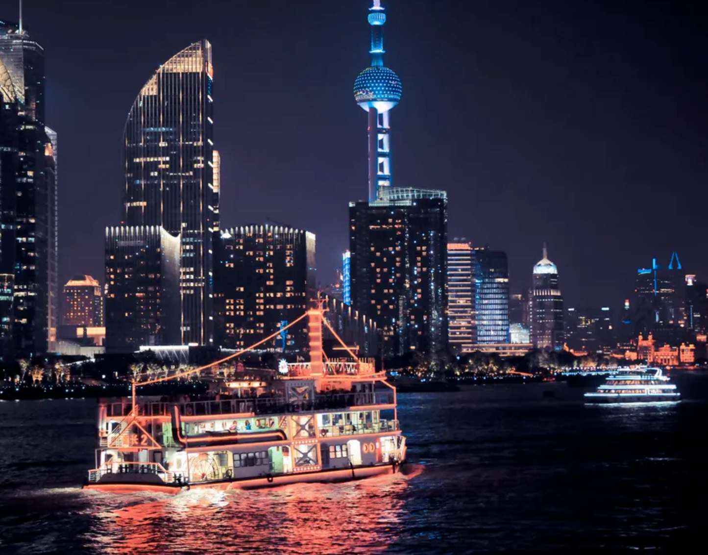 Shanghai 3-Day Adventure: Oriental Pearl Tower, Disneyland & Wildlife Safari