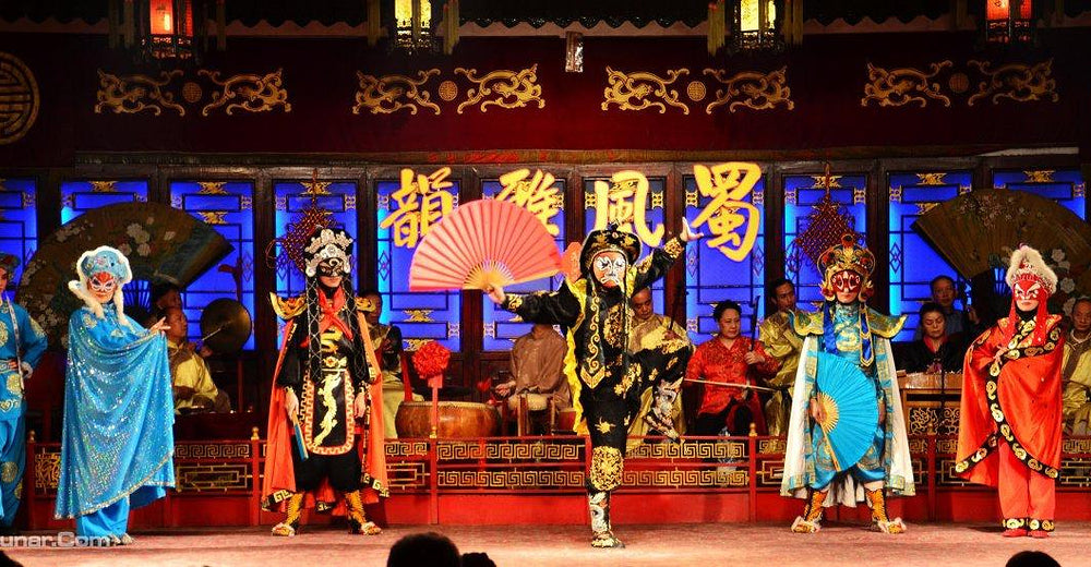 Shufeng Yayun Sichuan Culture Opera Show in Chengdu with Face-changing and Fire-breathing