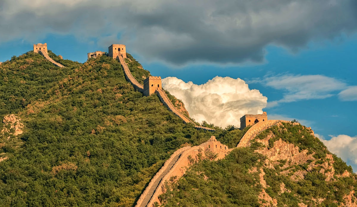 Private Escape from Beijing: Jinshanling Great Wall, Simatai's Glowing Nightscape, Gubei Water Town