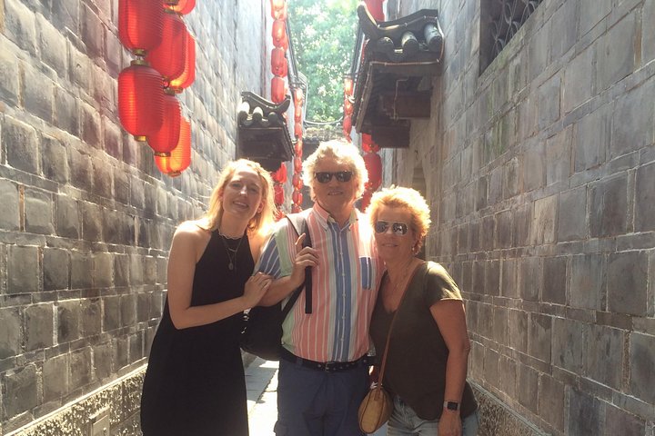 Chengdu Private Tour: Panda, Wenshu Temple, People's Park and Kuanzhai Old Street