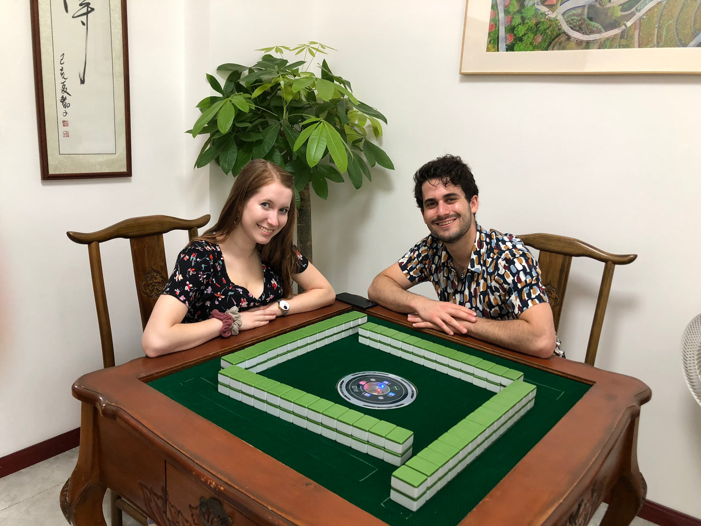 Chengdu: Mahjong Class with A Local Spice Market Visit