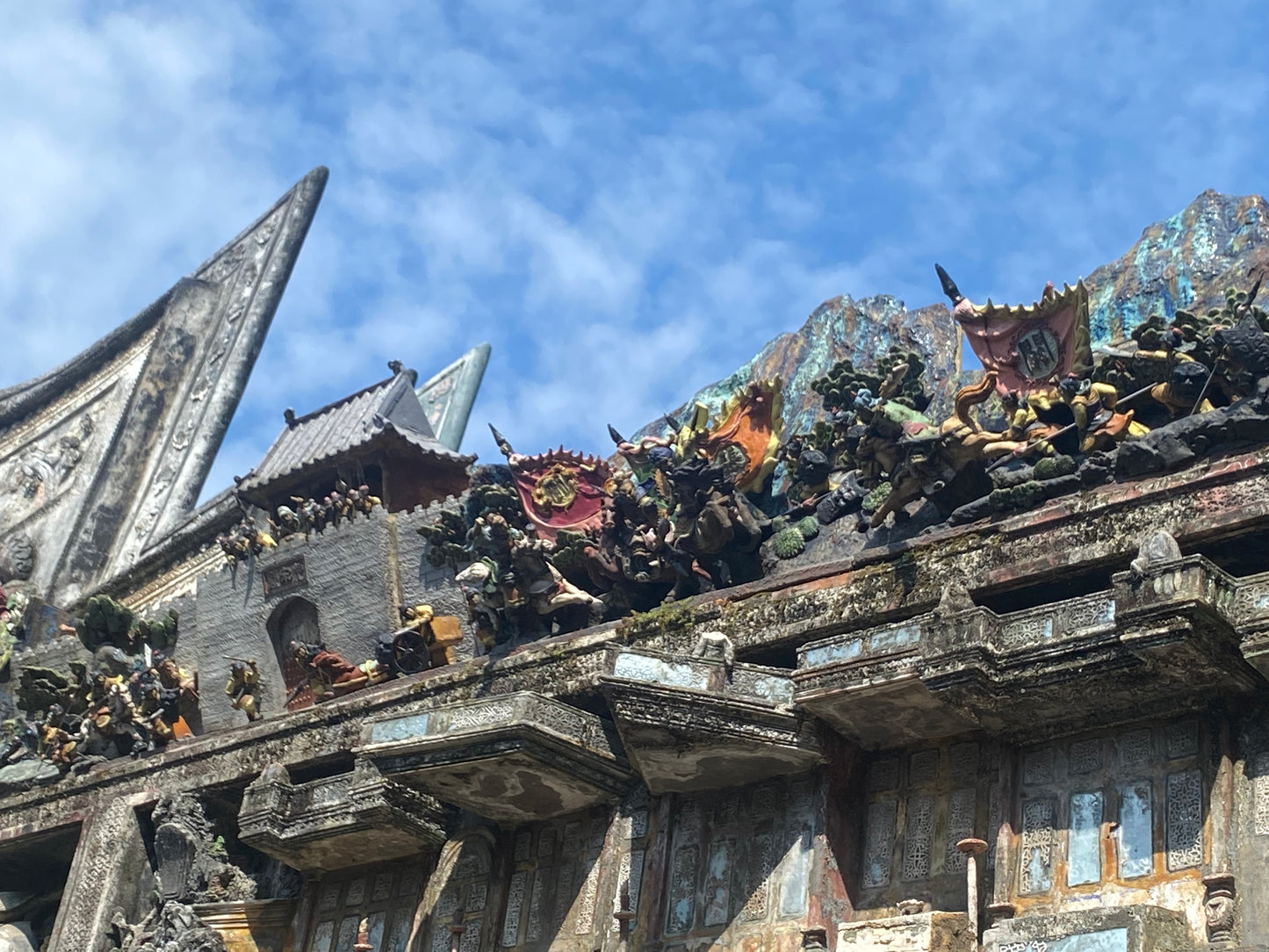 Timeless Lingnan: Ancient Village & Lacquer Fan Art Day Trip | Private Guangzhou Tour