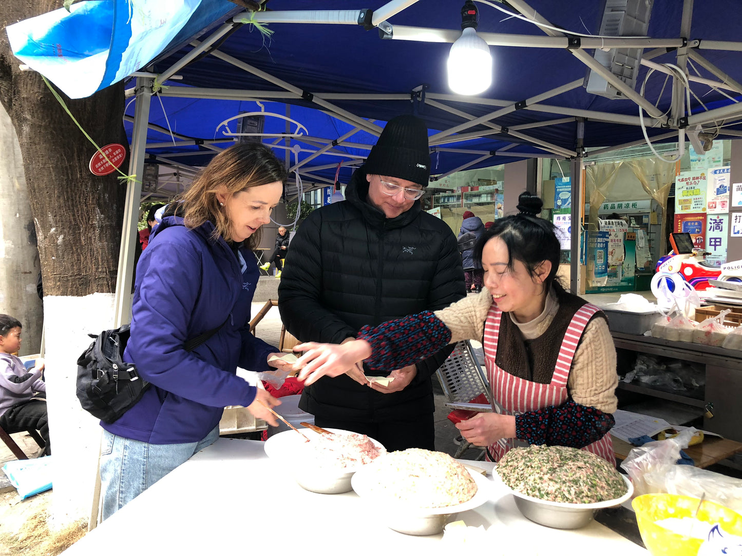 Chengdu: Mahjong Class with A Local Spice Market Visit