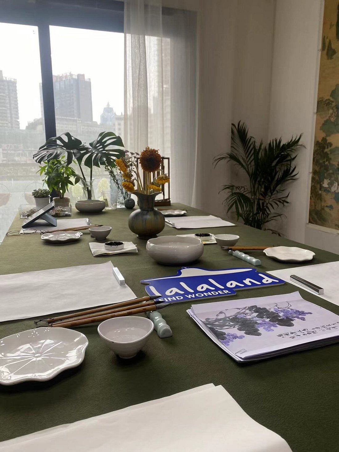 Chengdu only: Traditional Chinese Painting Experience