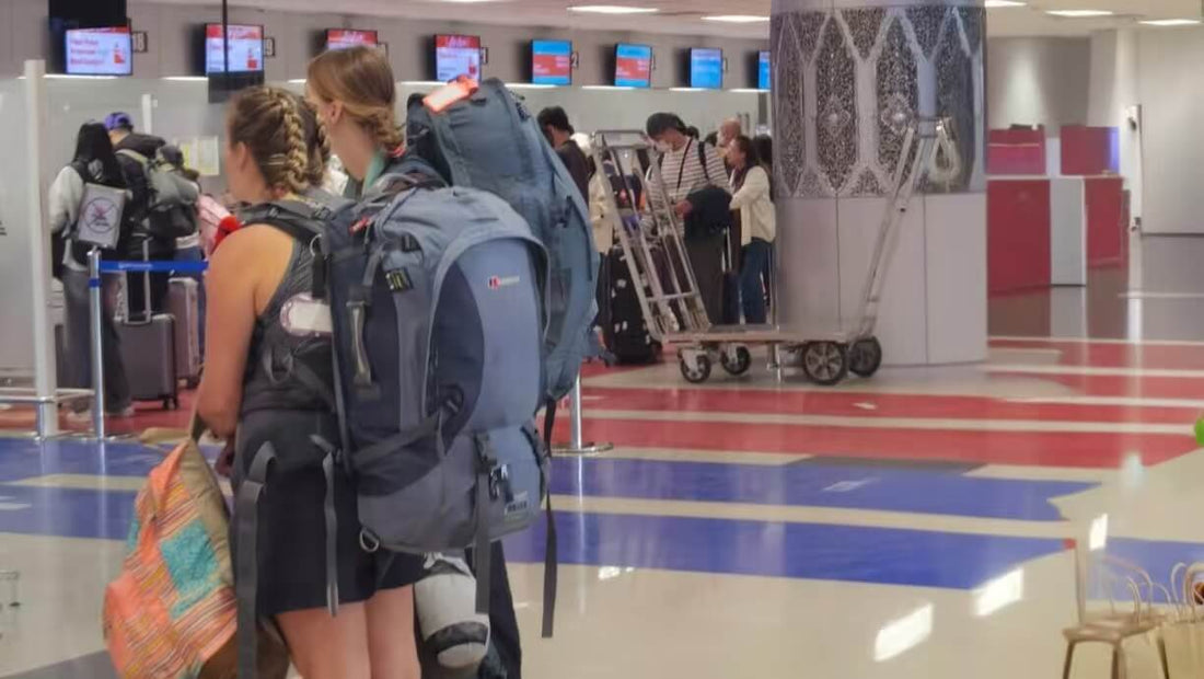 Backpackers in China