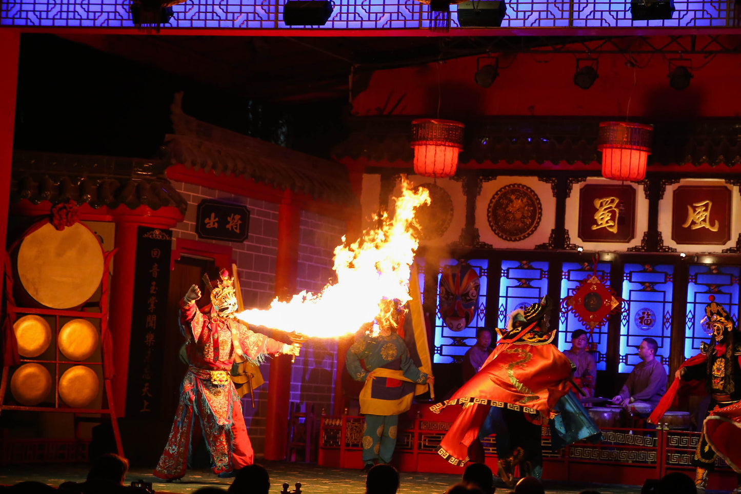 Shufeng Yayun Sichuan Culture Opera Show in Chengdu with Face-changing and Fire-breathing 