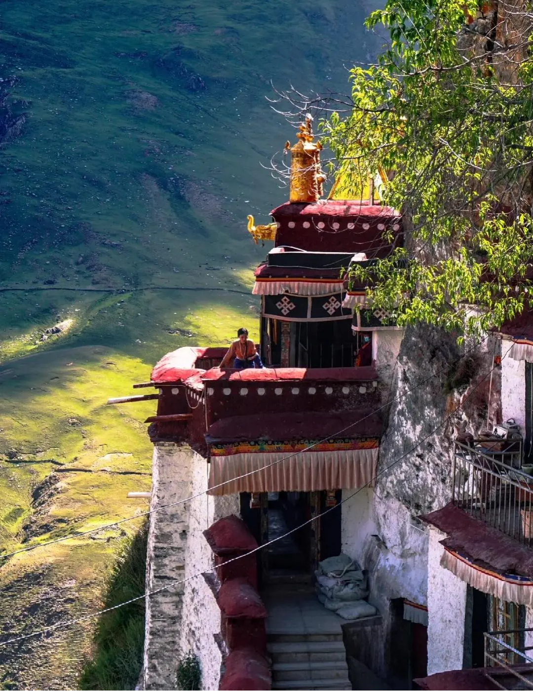 Holy Lhasa Cultural Immersion Tour | 4 Days 3 Nights