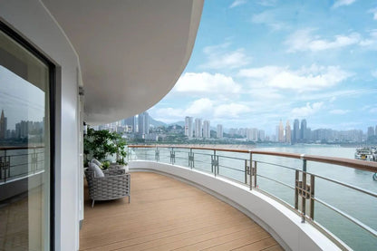 Yangzi Explorer 2026: Luxury River Cruise Yichang to Shennongjia to Chongqing | 5 Days & 4 Nights