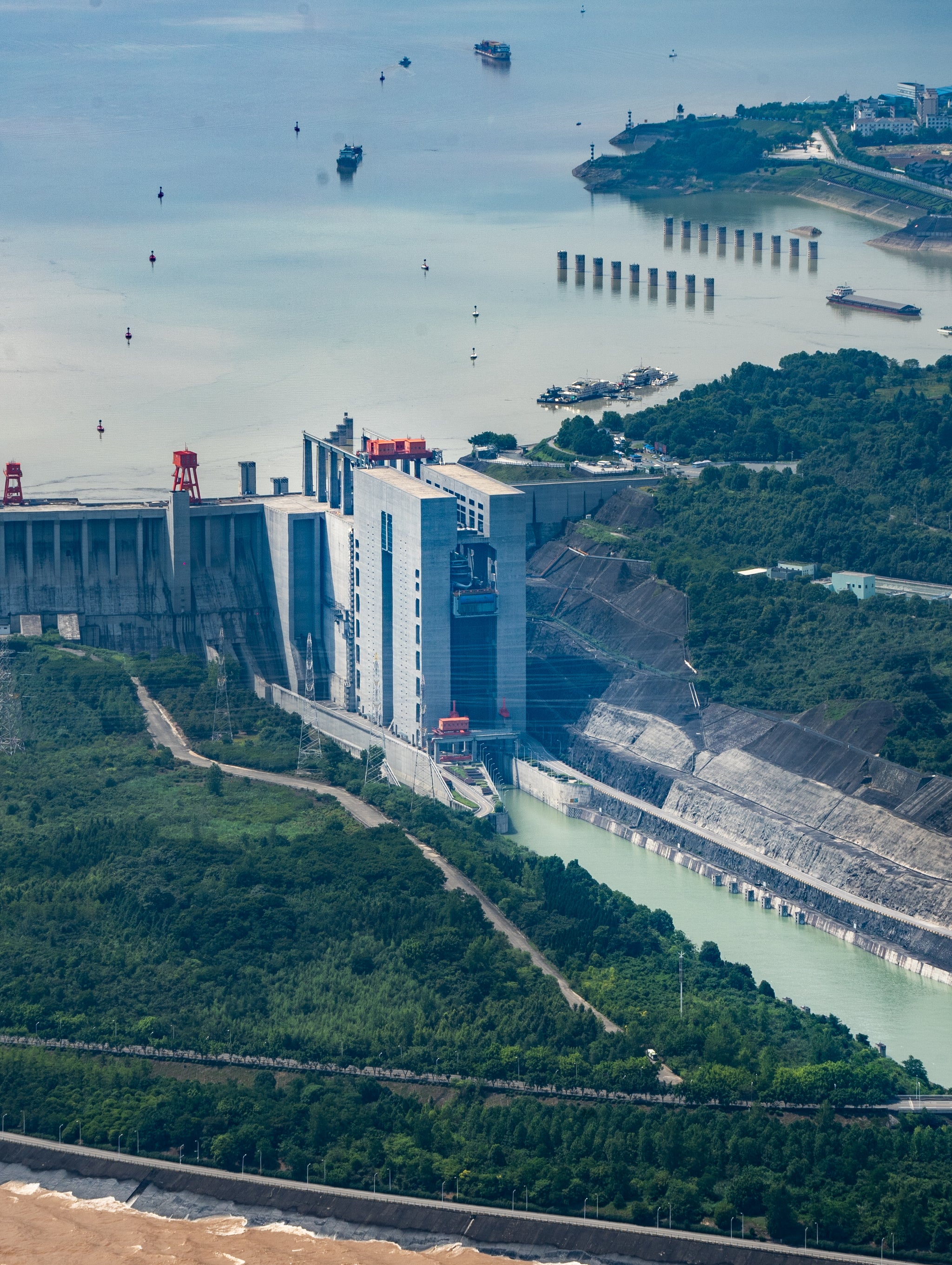 Yangzi Explorer 2026: Luxury River Cruise Yichang to Shennongjia to Chongqing | 5 Days & 4 Nights