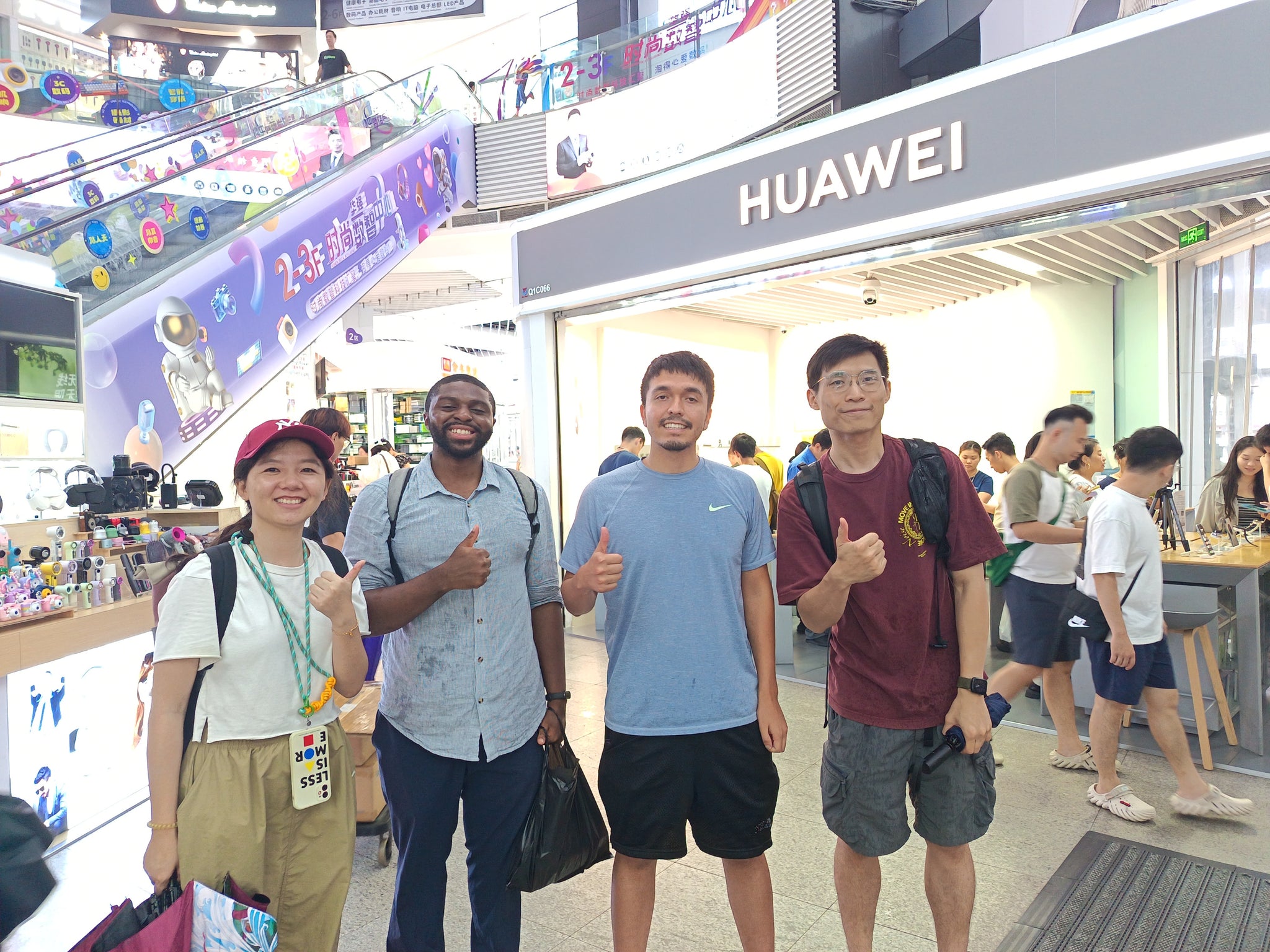 Huaqiangbei-electronics-market