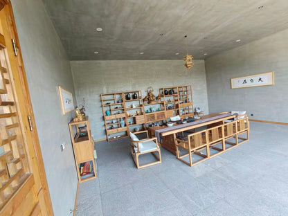 Pujiang: A Day of Reflection & Sutra Copying at Shixiang Temple