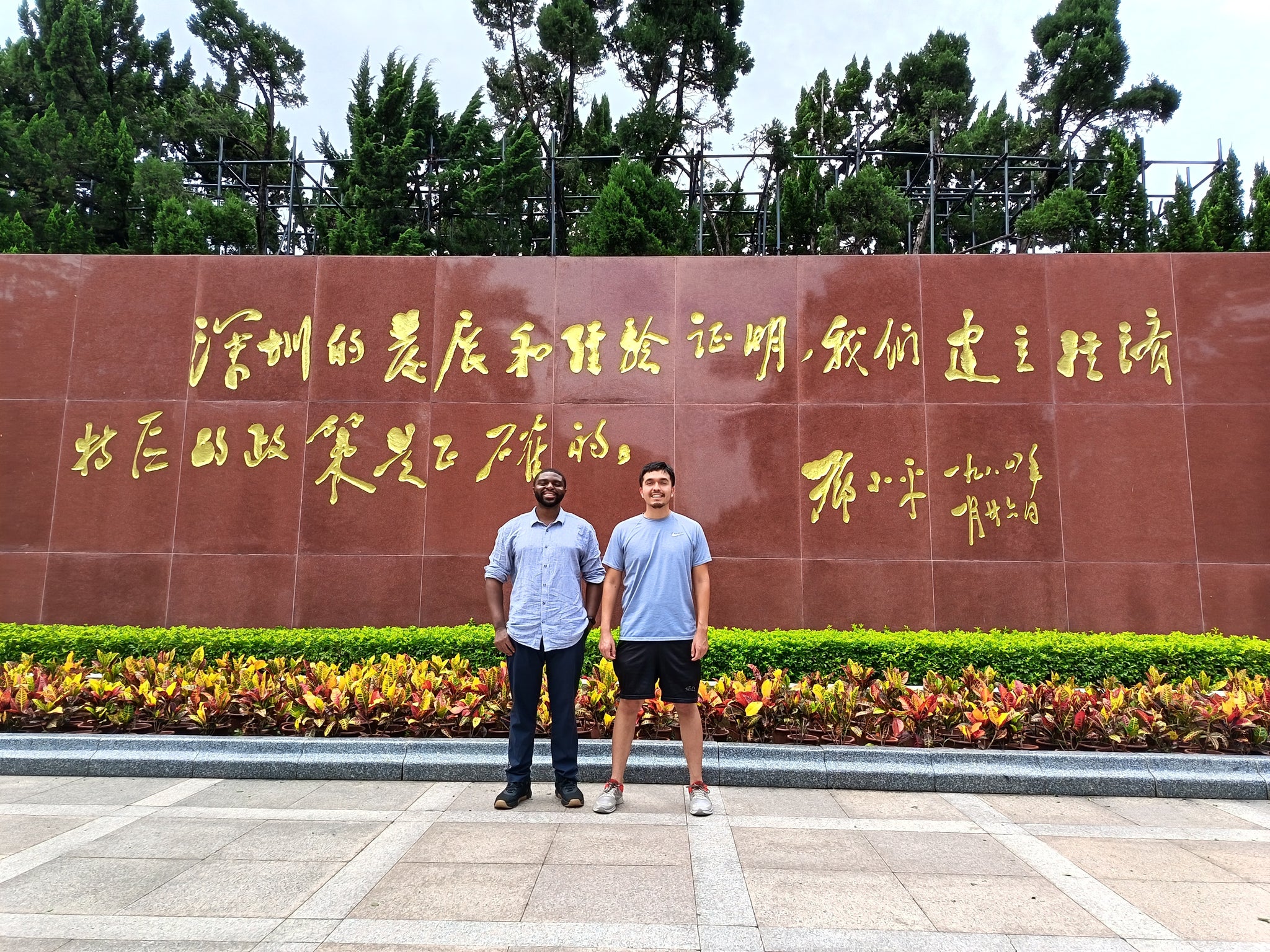 Huaqiangbei-electronics-market2